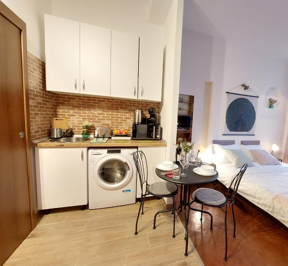 Sweet Dreams Suites Cosy Studio Piata Romana 布加勒斯特 外观 照片