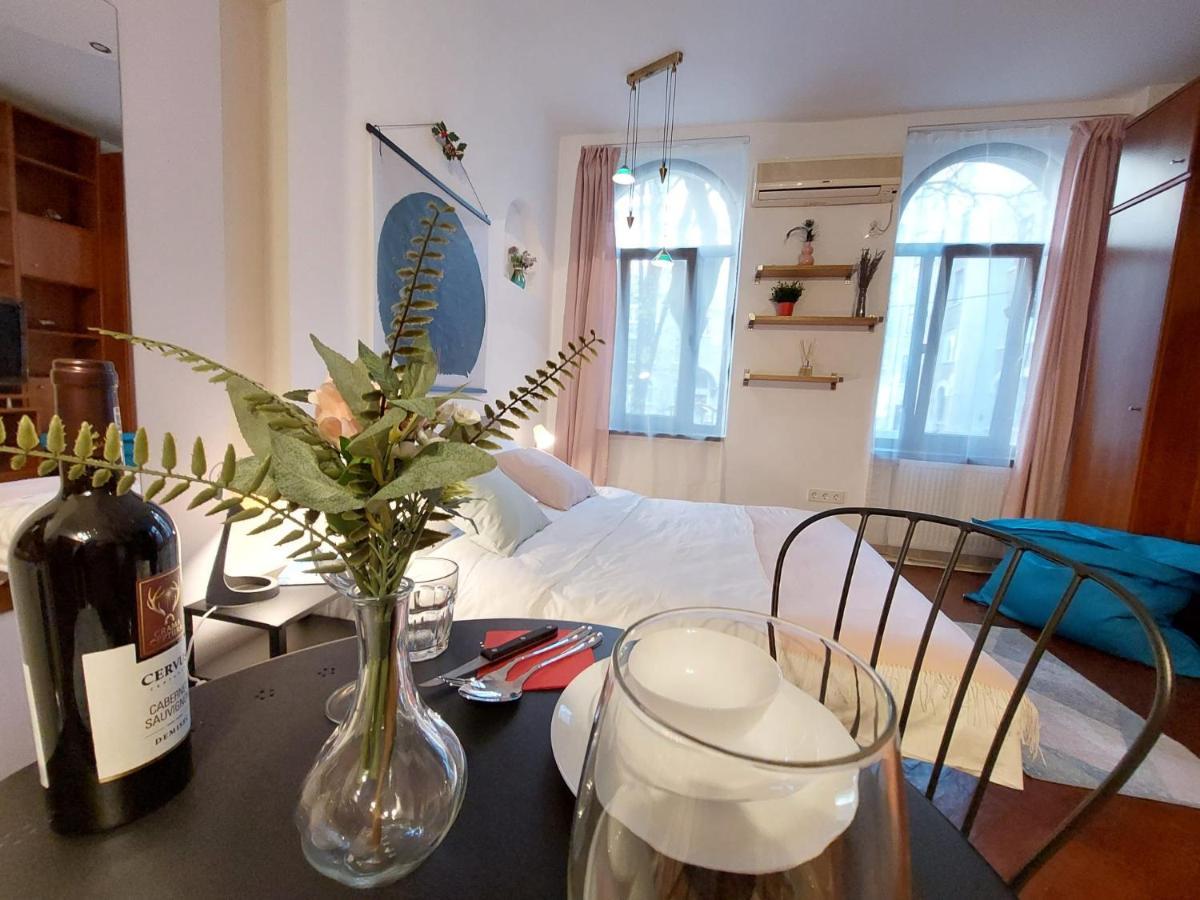 Sweet Dreams Suites Cosy Studio Piata Romana 布加勒斯特 外观 照片